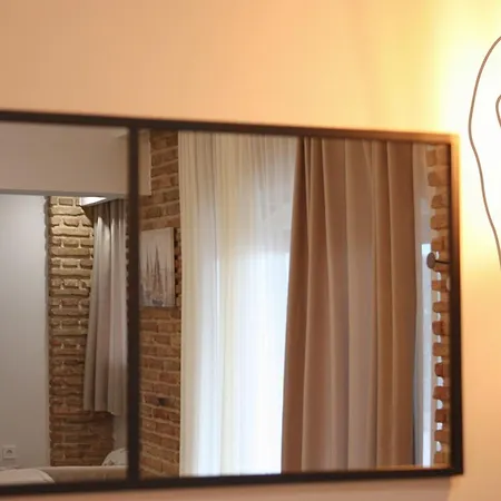 Camara Apartment *